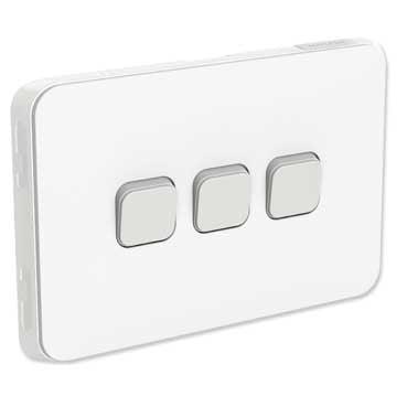 Clipsal Iconic 3 Gang Horizontal Switch 10A White - 3043HA-VW