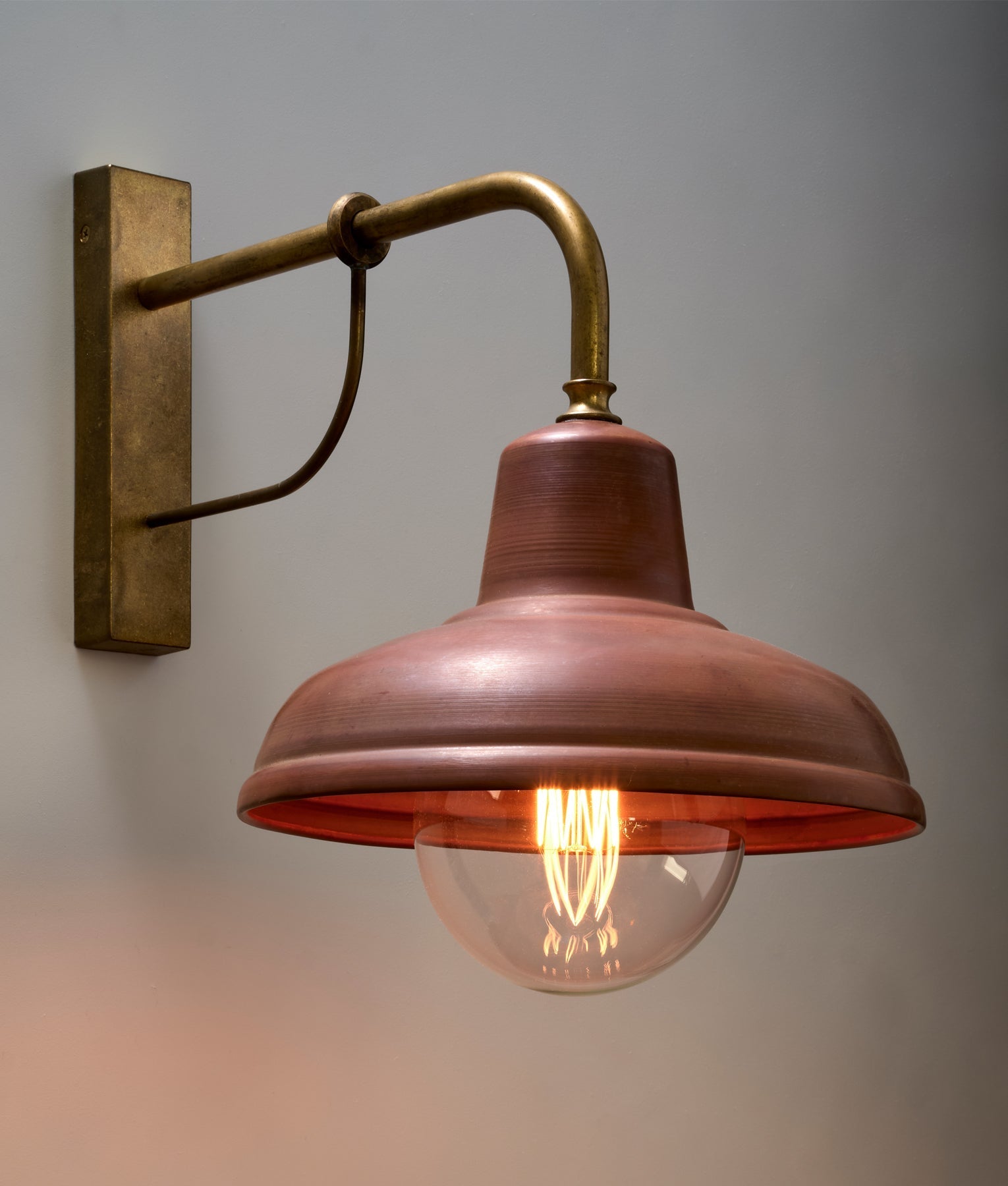 WALL Int S/M ES DOME Aged Cop IP23 (Brass bracket & base & neck) - DEKSEL02