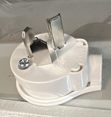 HPM 32 Amp Rewirable Plug With - 106/8WE