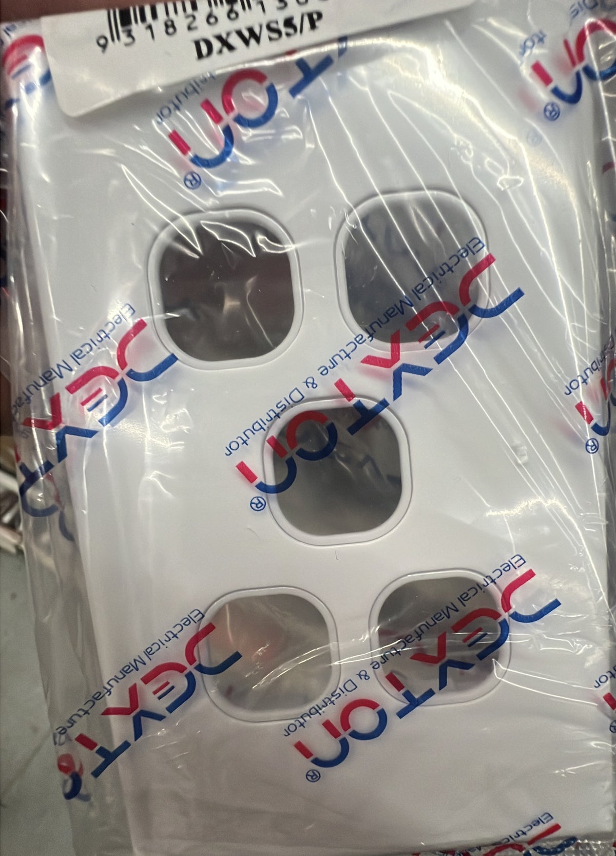 Dexton Standard 5 Gang Cover & - DXWS5/P - ARCK Electrical Wholesale Supplies