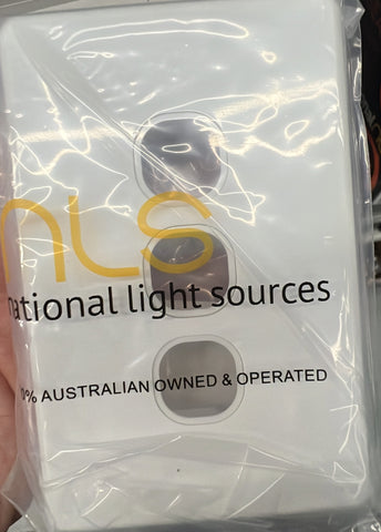 3 Gang Switch Plate + Grid Whi - 30603NLS