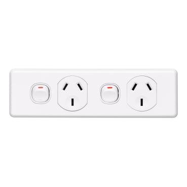 Clipsal Classic Architrave / Skirting Double Powerpoint - C2016/2-WE
